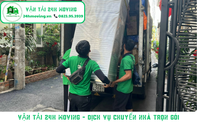 Hình ảnh nhân viên chuyển nhà trọn gói tại Quận 1